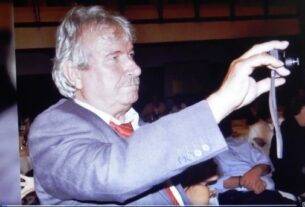 Ακούω – Βλέπω – Σχολιάζω