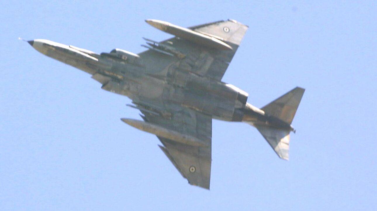 Πτώση F-4 Phantom: Βρέθηκαν συντρίμμια του αεροσκάφους – Αγωνία για την τύχη των χειριστών