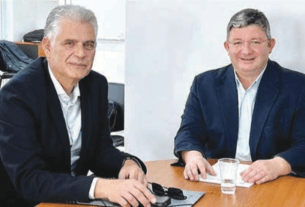 Ο ΟΔΥΣΣΕΑΣ ΚΑΜΠΟΛΗΣ ΣΥΝΟΔΟΙΠΟΡΟΣ ΜΕ ΤΟ ΕΠΙΤΕΛΕΙΟ ΤΟΥ ΔΗΜΑΡΧΟΥ ΣΠΥΡΟ ΒΡΕΤΤΟ