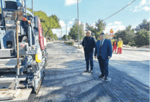 Η ∆ΟΥΛΕΙΑ ∆ΕΝ ΣΤΑΜΑΤΑ ΟΥΤΕ ΤΑ ΧΡΙΣΤΟΥΓΕΝΝΑ ΣΤΟΝ ∆ΗΜΟ ΑΧΑΡΝΩΝ