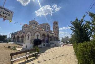 Ο εορτασμός της Κοιμήσεως της Θεοτόκου στην Παναγία Σουμελά Αχαρνών (με το Ιουλιανό ημερολόγιο)