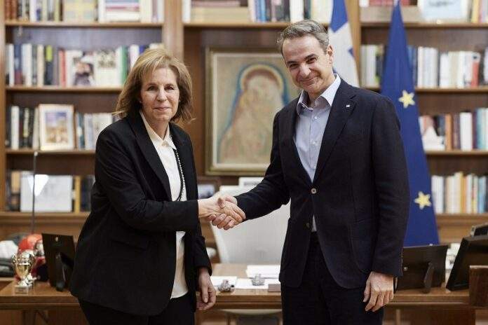 Στη Ν.Δ.  προσχώρησε η πρώην υπουργός του ΠΑΣΟΚ Εύη Χριστοφιλοπούλου