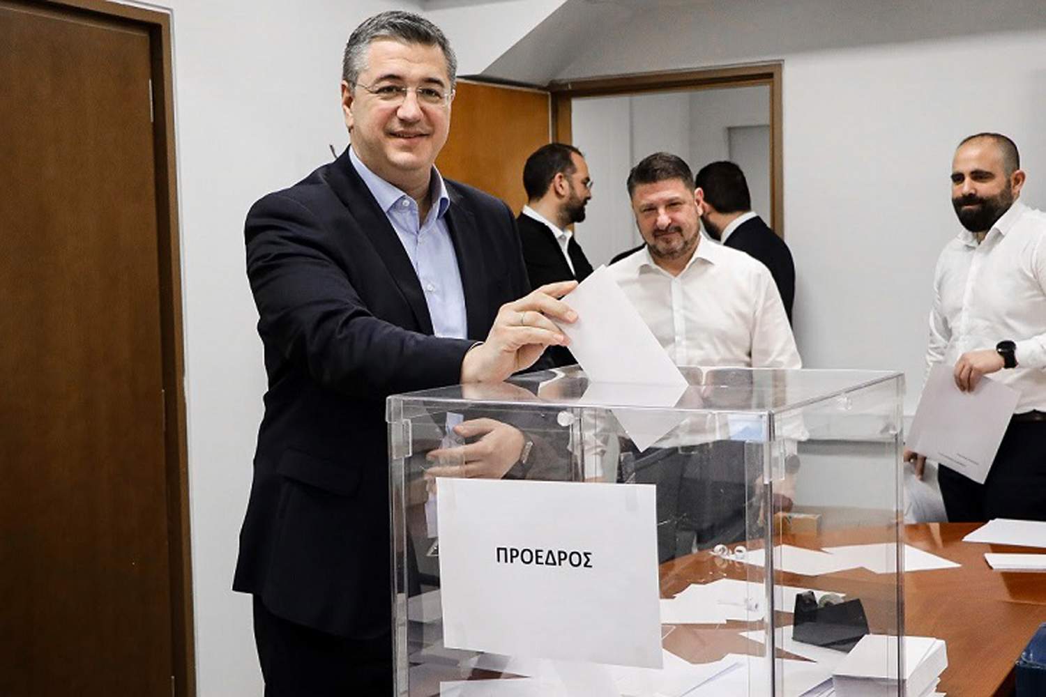 Ομόφωνη η επανεκλογή του Περιφερειάρχη Απόστολου  Τζιτζικώστα ως Προέδρου της Ένωσης  Περιφερειών Ελλάδας