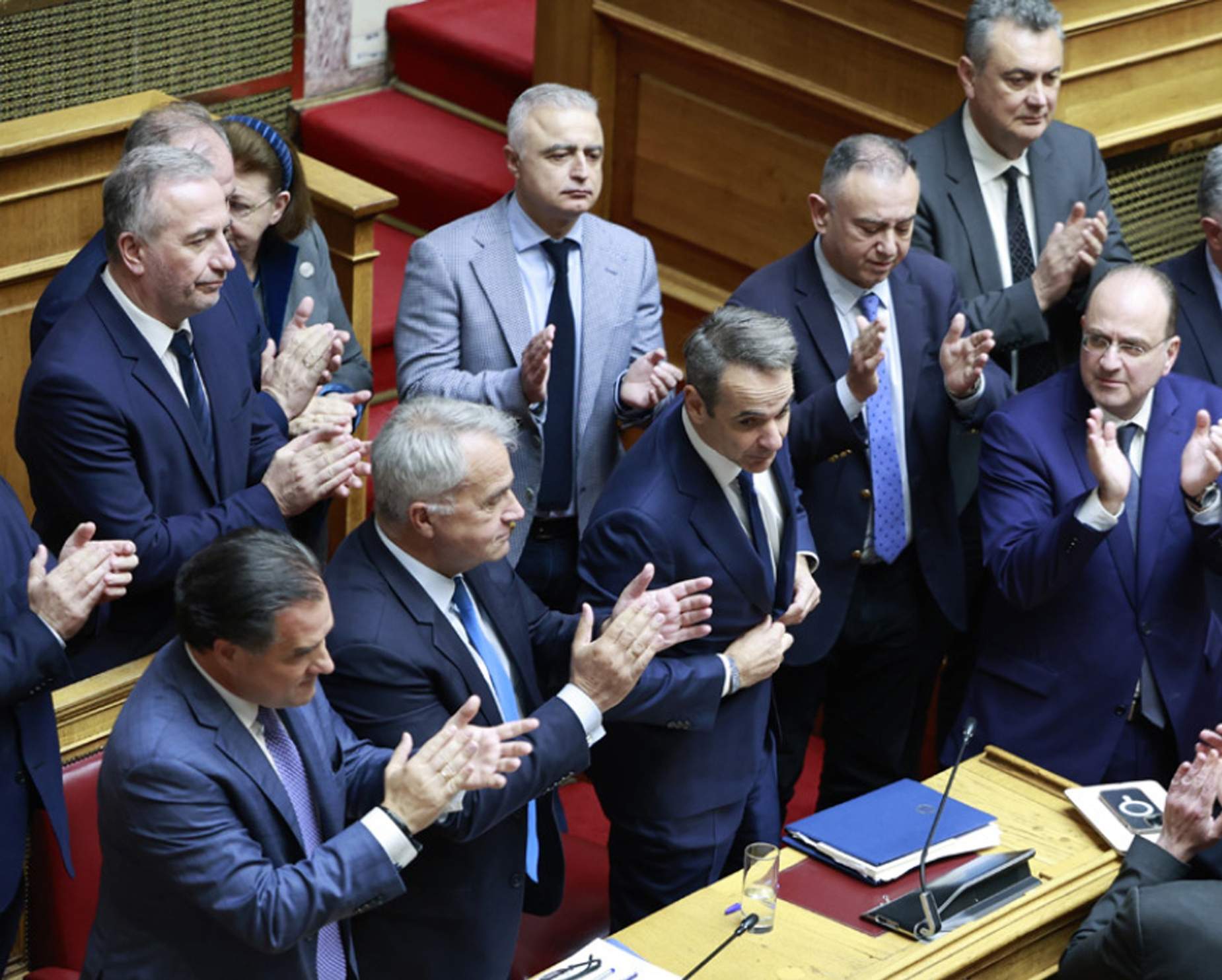 Βουλή: Καταψηφίστηκε με 159 “όχι” η πρόταση δυσπιστίας.