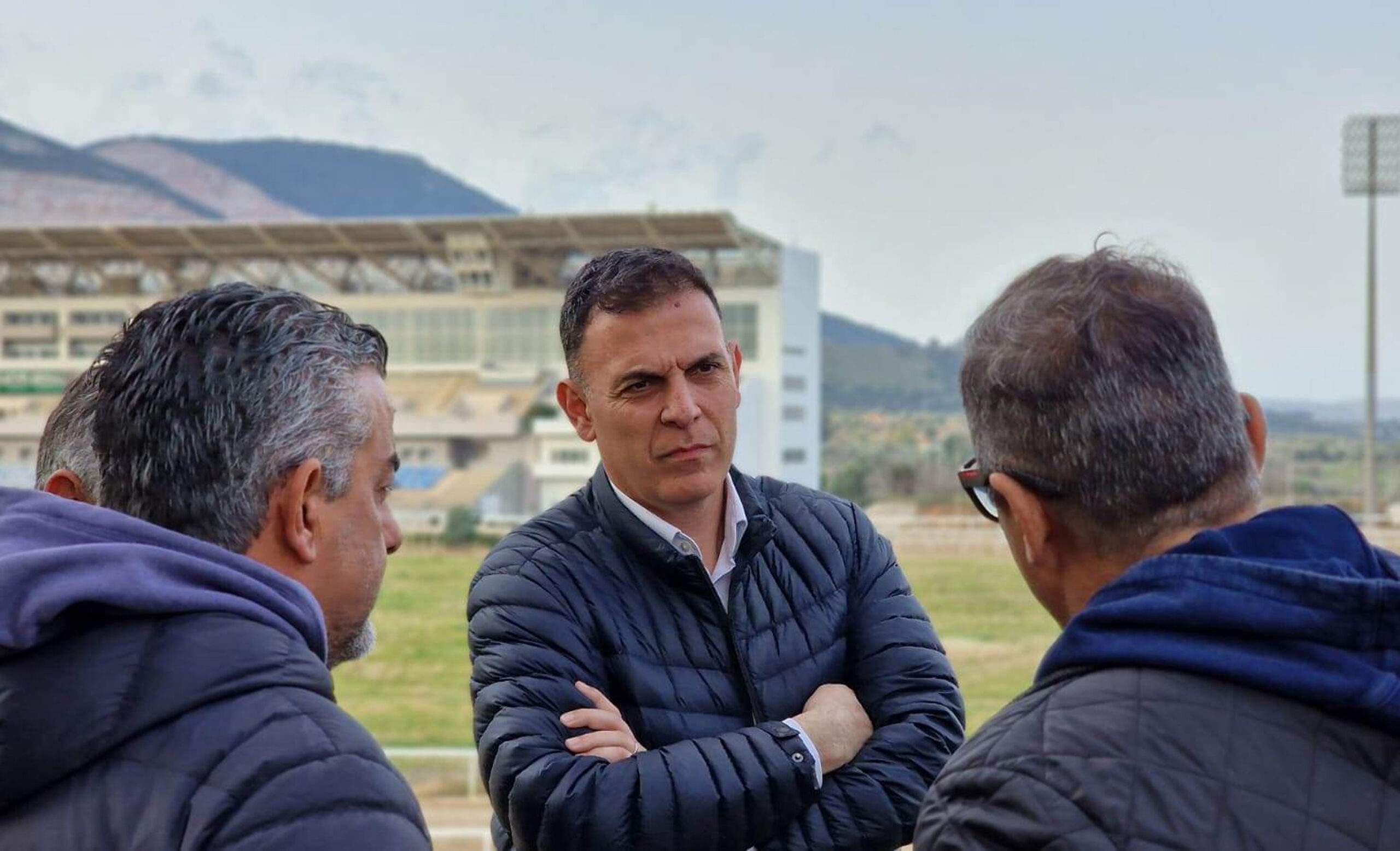Καραμέρος: «Παρέμβαση για το λουκέτο στο Ιπποδρόμιο στο Μαρκόπουλο»