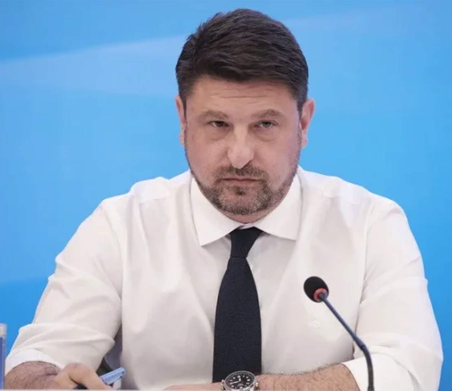 Ο  Περιφερειάρχης Αττικής, Νίκος Χαρδαλιάς,  διέγραψε  τον Μανώλη Σφακιανάκη