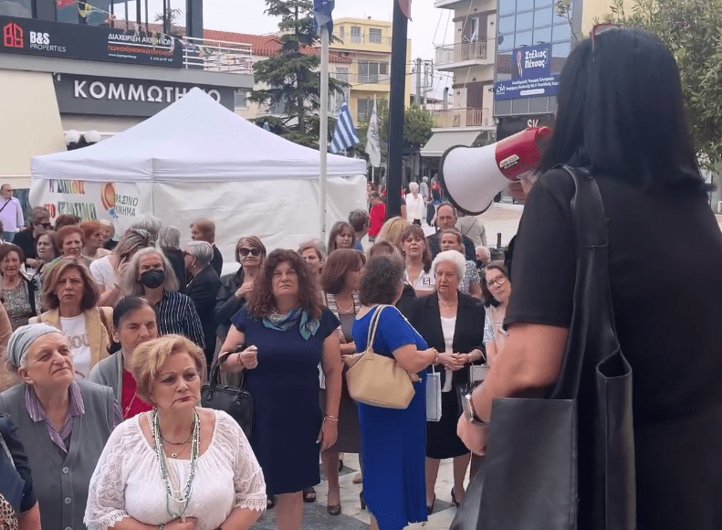 Απέδωσε  η  συγκέντρωση  διαμαρτυρίας στην πλατεία, για τον Άγιο Βλάση.