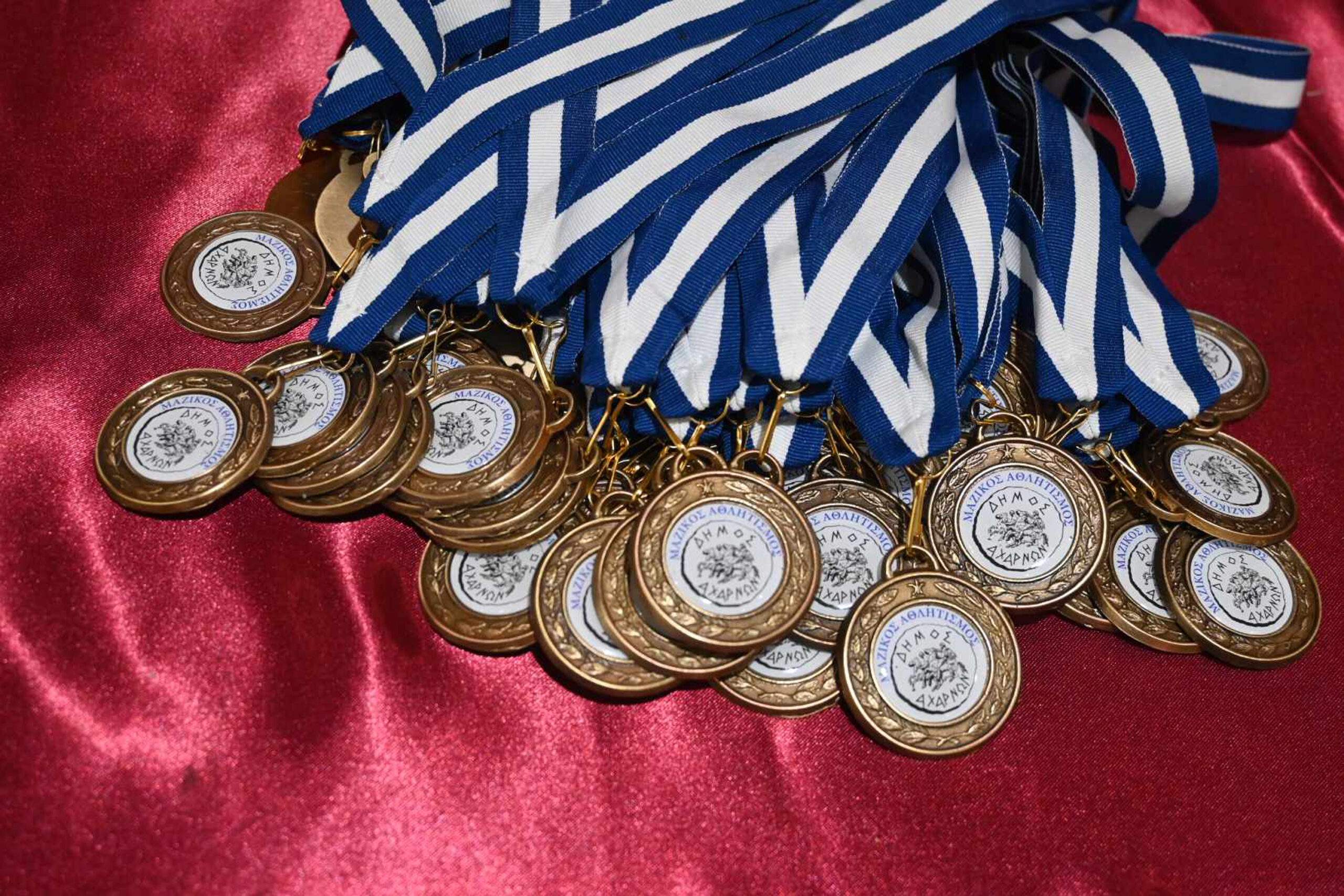 Πλήθος γονέων και παιδιών στη Γιορτή Μαζικού Αθλητισμού του Δήμου Αχαρνών