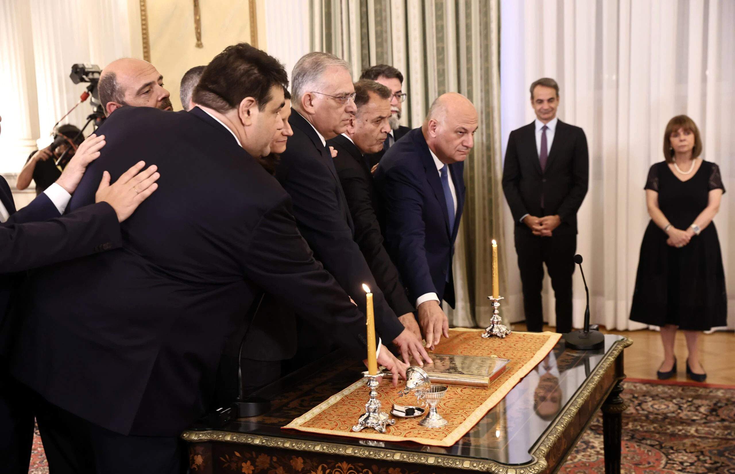 Στο Προεδρικό Μέγαρο ορκίστηκαν τα μέλη της νέας κυβέρνησης του Κ. Μητσοτάκη