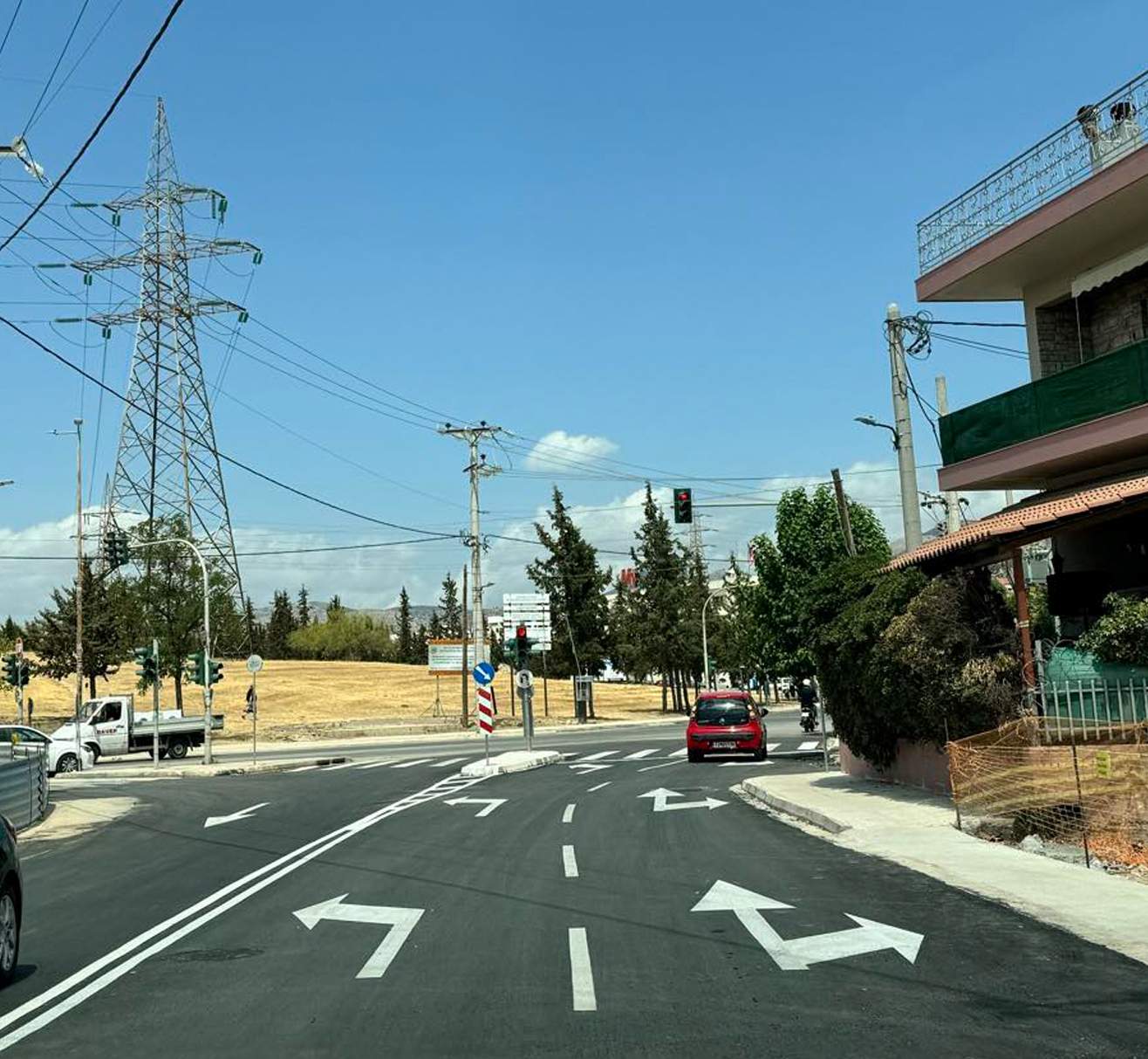 Δόθηκε  σε κυκλοφορία ο δρόμος στην Αγίου Διονύσιου  και  Εθνικής Αντιστάσεως