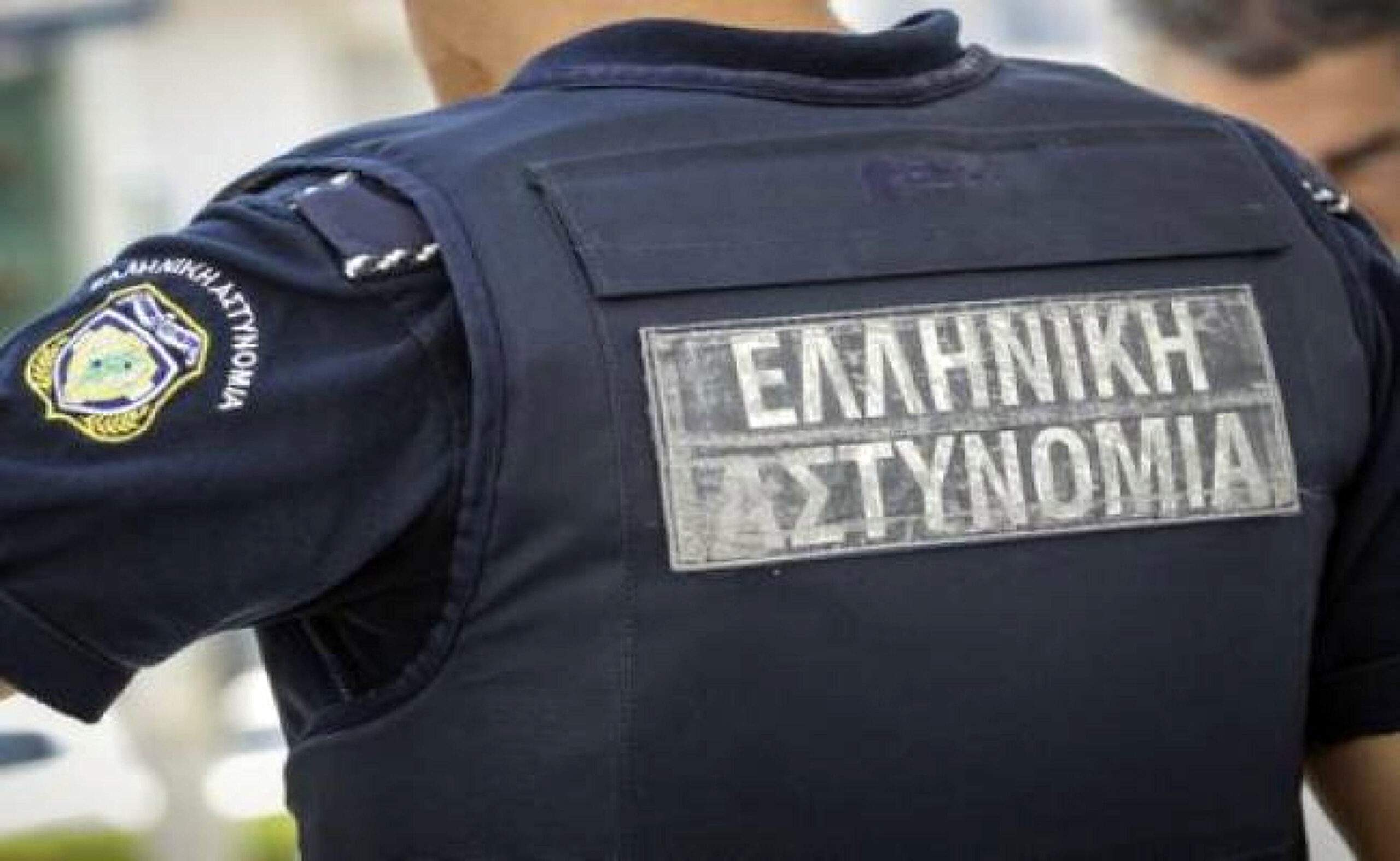 Αχαρνές: Συνελήφθη 17χρονος που απέσπασε βίαια αλυσίδα από τον λαιμό ηλικιωμένου.