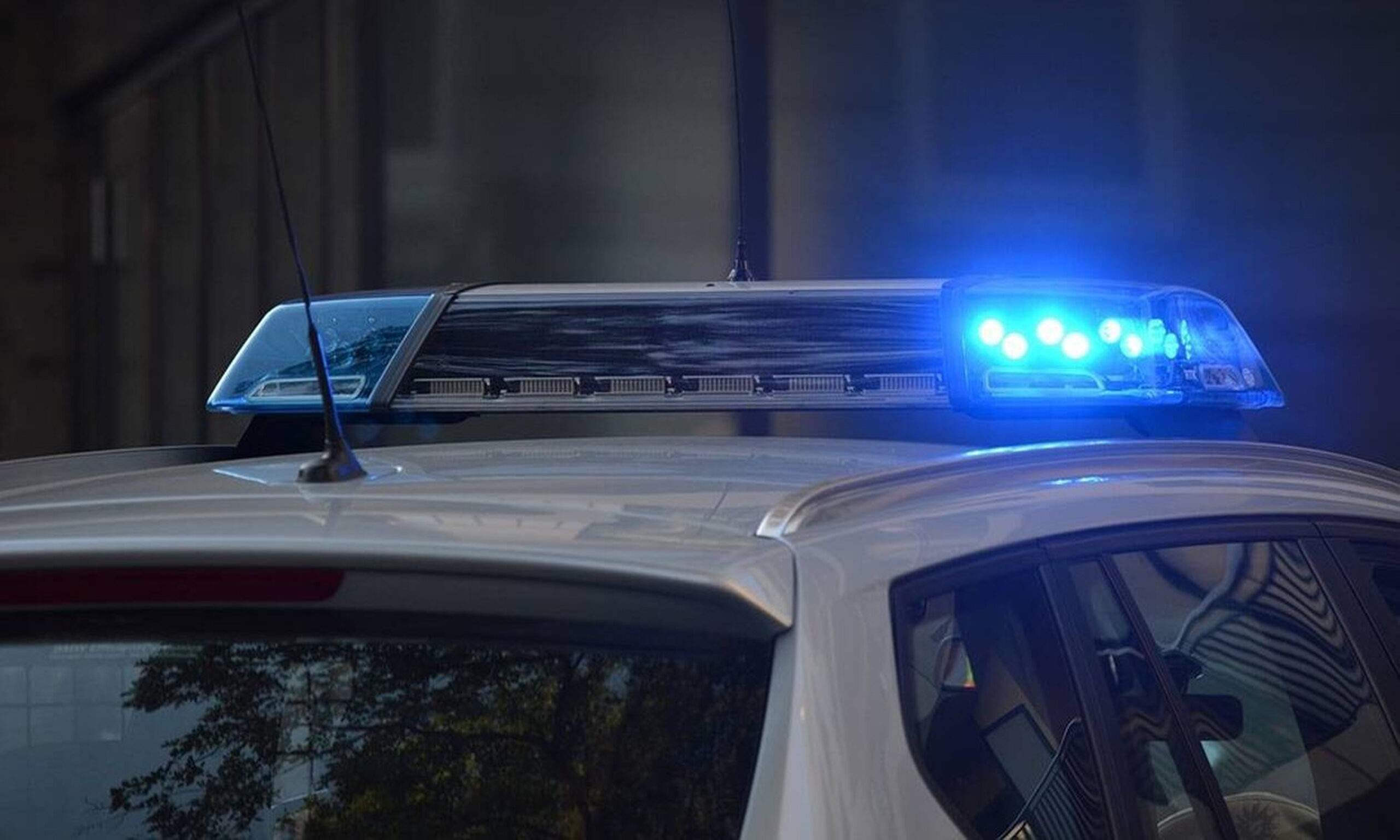 Μενίδι: Πέντε ληστές άδειασαν χρηματοκιβώτια γεμάτο μετρητά απειλώντας μητέρα και κόρη