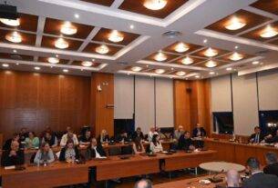 Κακή αρχή και προβληματική η  15η   συνεδρίαση  Δημοτικού  Συμβουλίου  Δήμου  Αχαρνών