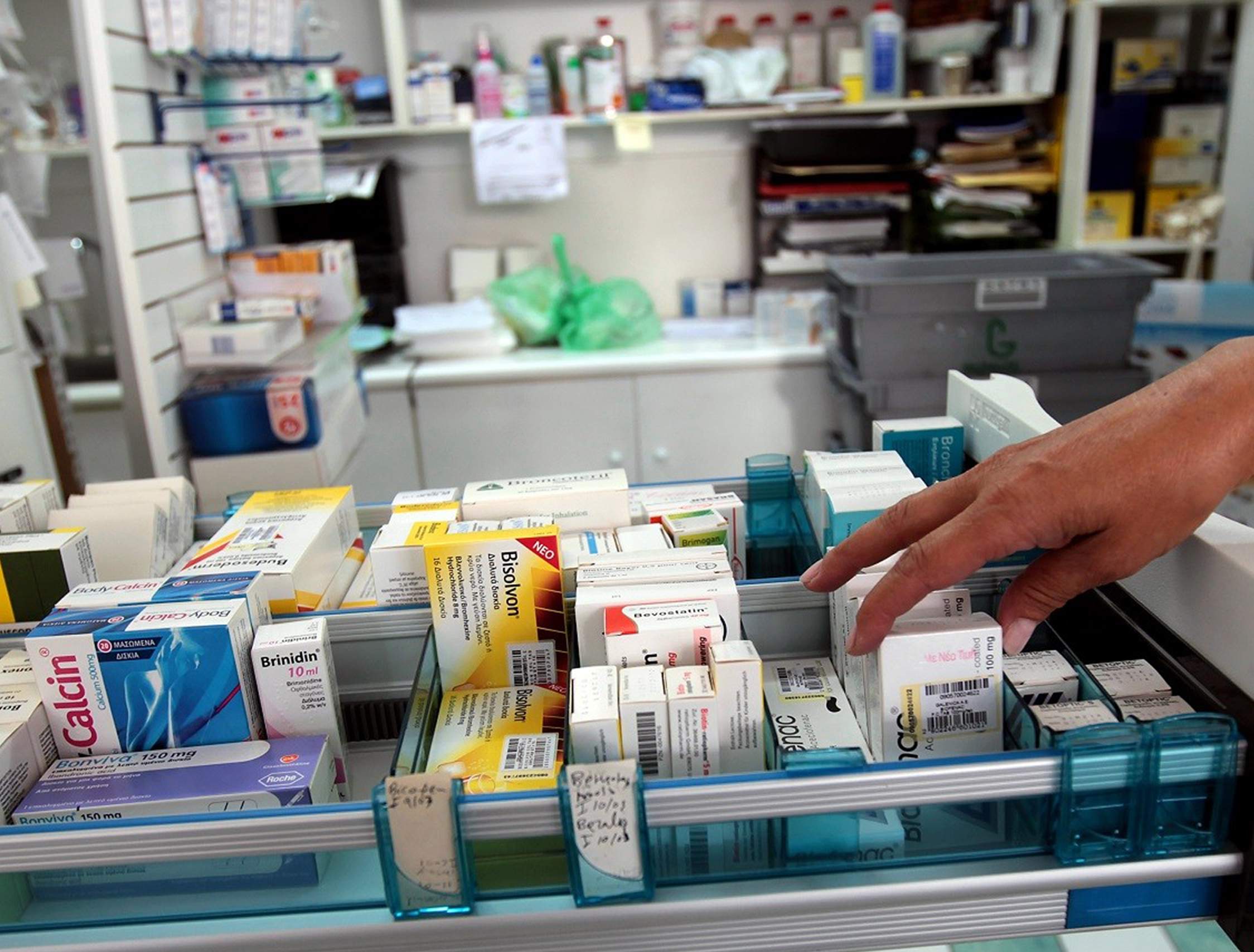 Φάρμακα: Από σήμερα Δευτέρα είναι σε ισχύ οι νέες αυξήσεις. Πόσα και ποια σκευάσματα ακριβαίνουν