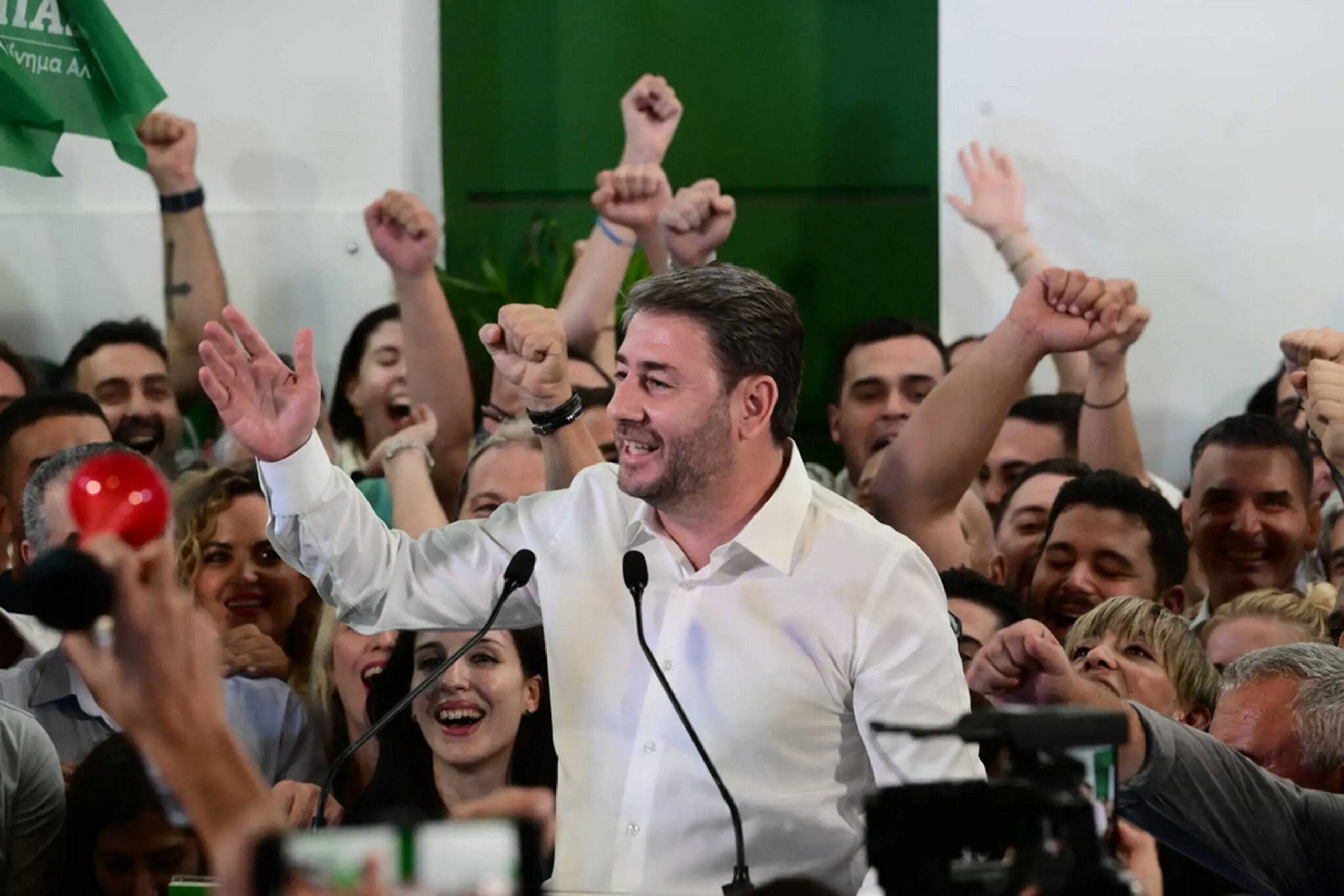 Εκλογές ΠΑΣΟΚ: Αρχηγός του 60% ο Νίκος Ανδρουλάκης – Στο 100% πήρε 59,92% έναντι 40,08% του Χάρη  Δούκα.