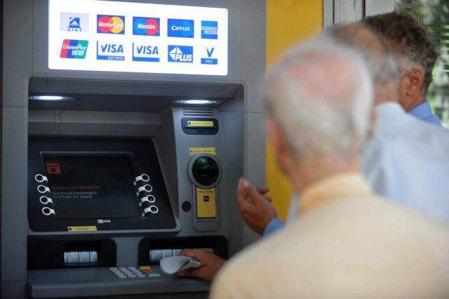 Συντάξεις Δεκεμβρίου: Πότε μπαίνουν τα χρήματα στα ATM.