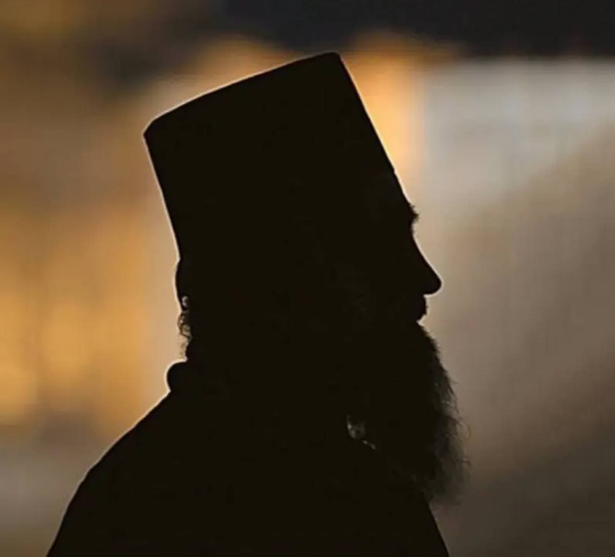 Άγριος καβγάς μεταξύ ιερέων – Bρίστηκαν και πιάστηκαν στα χέρια μπροστά στους πιστούς.