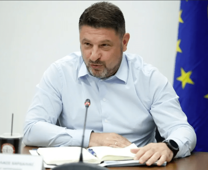 Ενόχληση στο Μαξίμου με τα μυστικά ραντεβού Χαρδαλιά πέριξ της Ζαλοκώστα – Ζορισμένος ο Περιφερειάρχης Αττικής