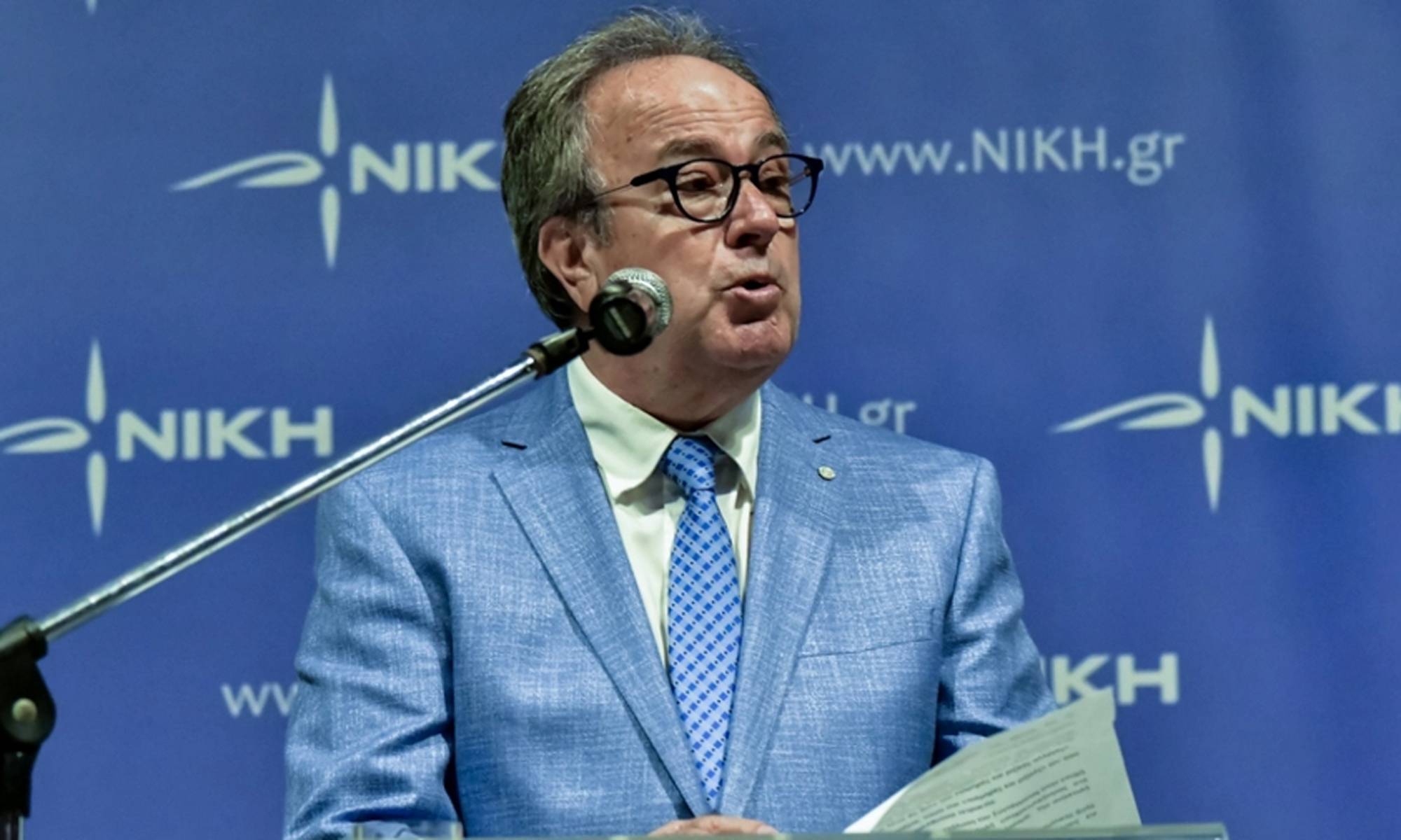 ΝΙΚΗ: Παραιτήθηκε ο βουλευτής Επικρατείας Γιώργος Αποστολάκης