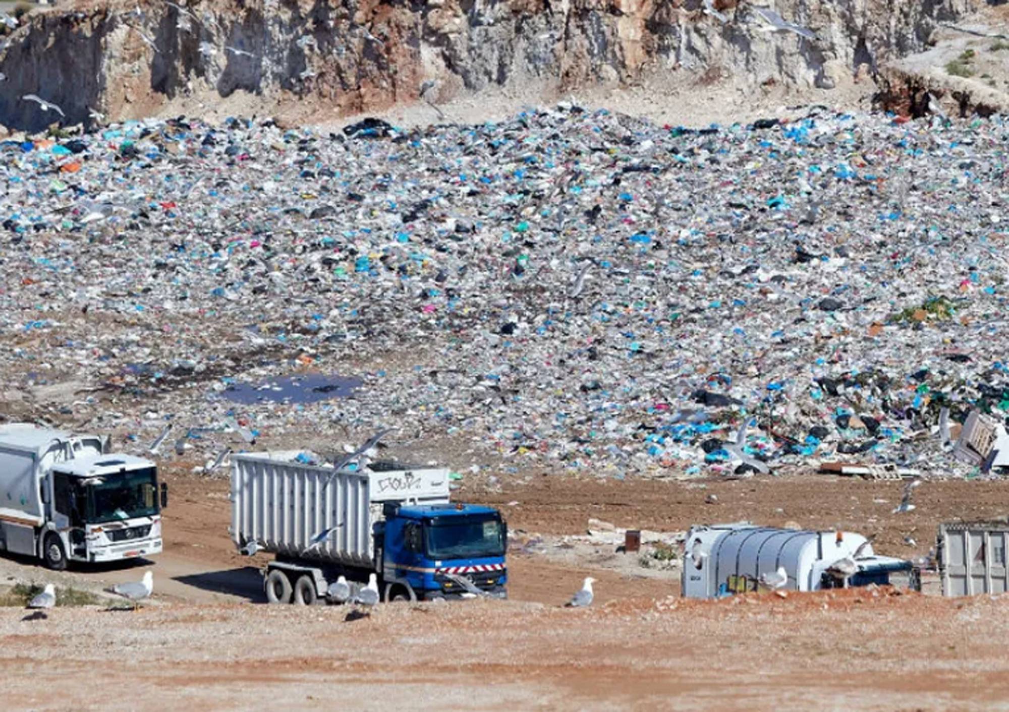 Αντιδράσεις από τους Δήμους της Αττικής για τα αυξημένα τέλη ταφής των απορριμμάτων στον ΧΥΤΑ Φυλής