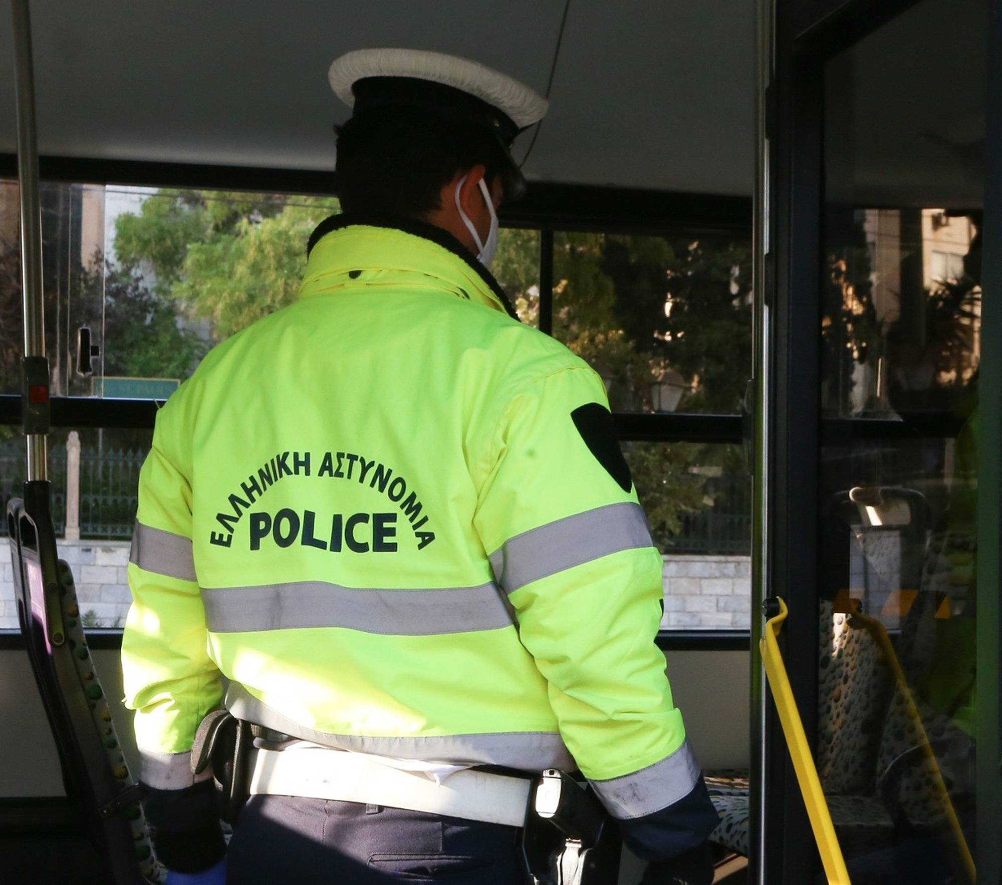 Συγκοινωνιακή αστυνομία: Τέσσερις συλλήψεις σε 150 ελέγχους στα Μ.Μ.Μ.