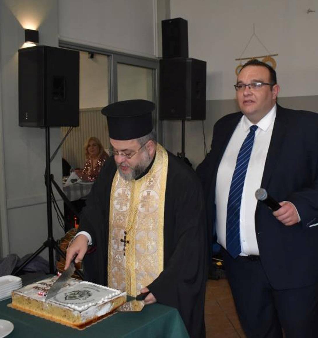 Το αδιαχώρητο στην Βασιλόπιτα της ΓΡΙΖΑΣ  με παραδοσιακό Αρβανίτικο γλέντι κι ευχές