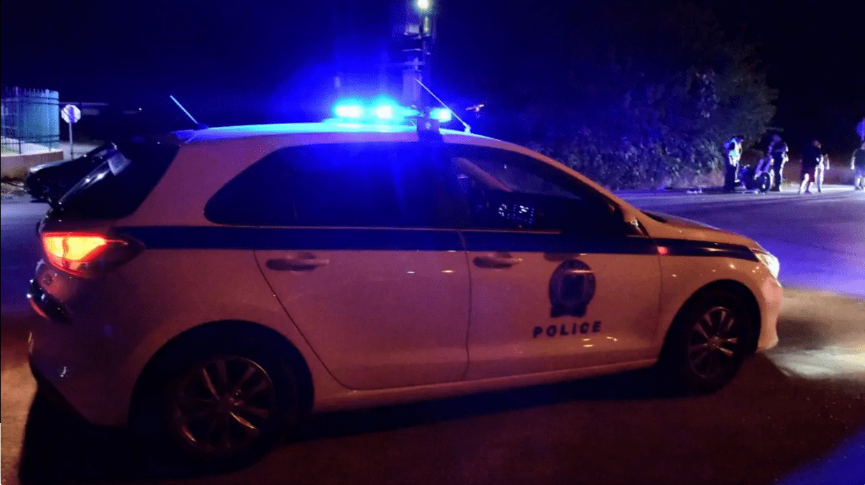 Όργιο ανομίας στη Δυτική Αττική – Νεκρός άνδρας που ήρθε αντιμέτωπος με ληστές στο σπίτι του στη Μάνδρα