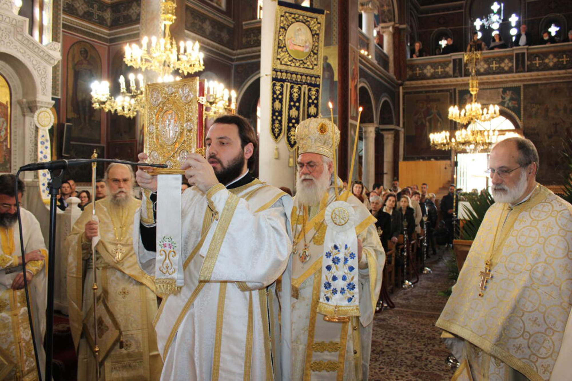 Χειροτονία Διακόνου από τον Μητροπολίτη Ιλίου, στον Ιερό Ναό Κοιμήσεως Θεοτόκου στις Αχαρνές