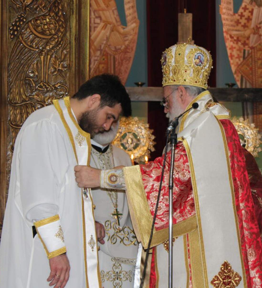 Εορτή του Αγίου Γεωργίου και Χειροτονία Πρεσβυτέρου από τον Μητροπολίτη Ιλίου  Αθηναγόρα.