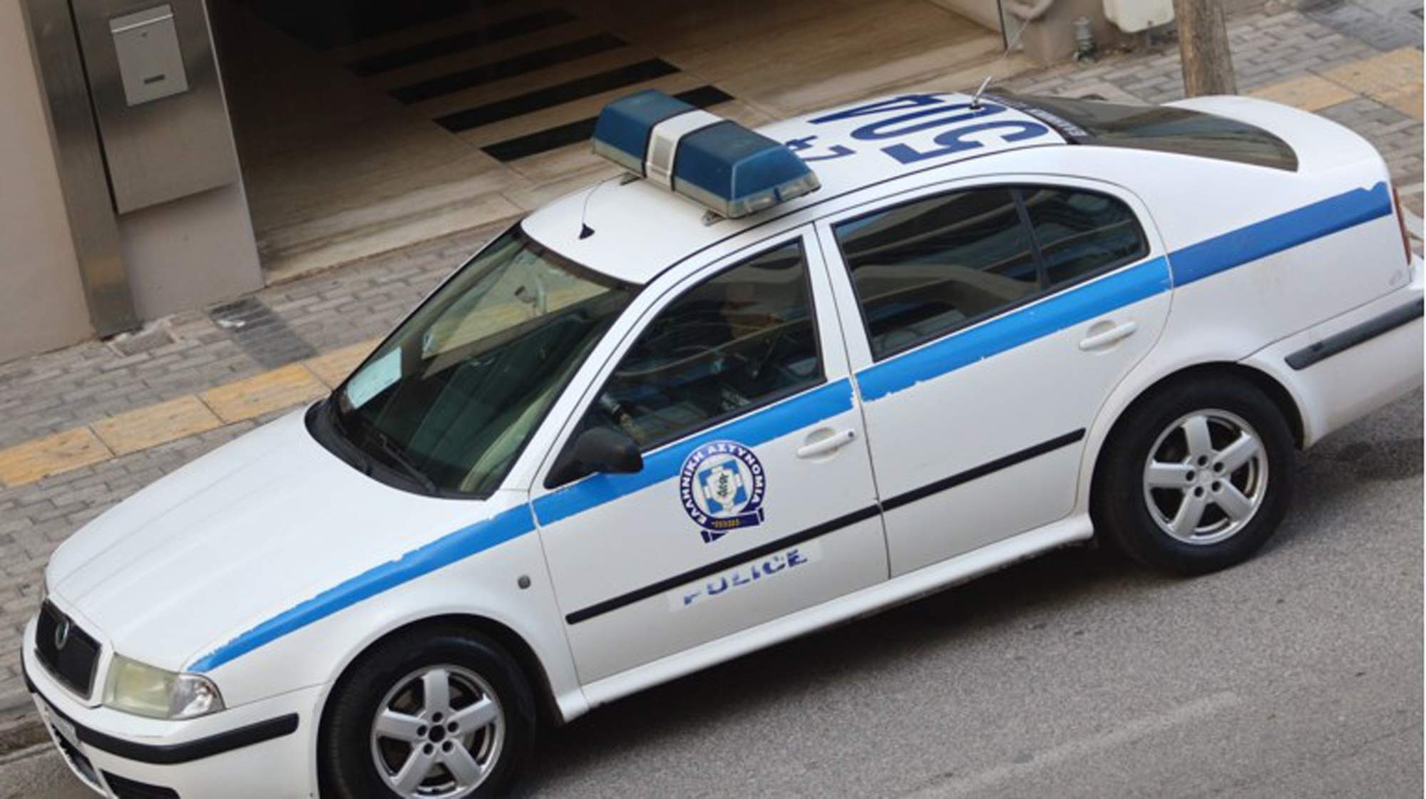 Θρακομακεδόνες: Ένοπλη ληστεία σε κατάστημα ΕΛΤΑ – Άρπαξαν 700 ευρώ και διέφυγαν πάνω σε μηχανή.