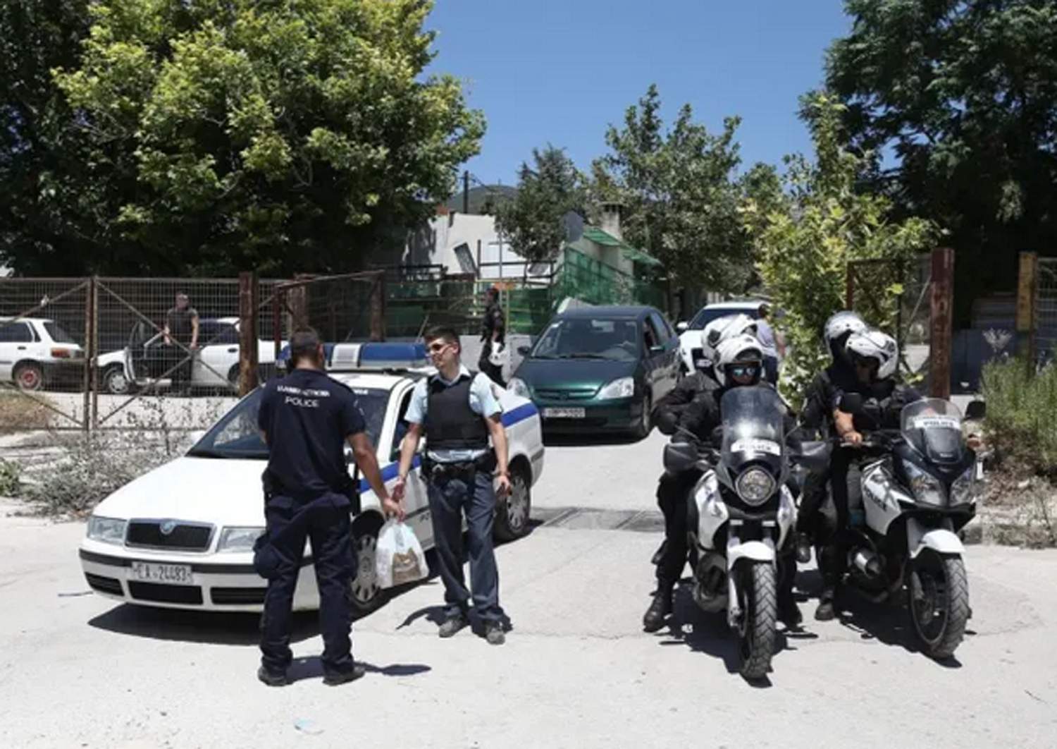 Αχαρνές: Νεαρός τραυματίστηκε από αδέσποτη σφαίρα εντός στρατοπέδου