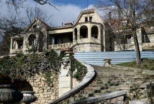 Έτοιμα το 2026 τα μουσεία στο Τατόι – Αυτοψία Μενδώνη στα έργα.