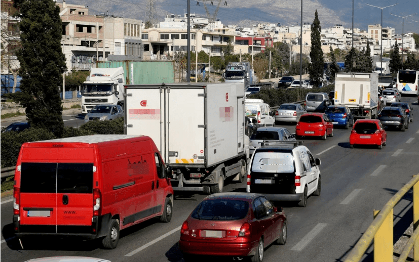 Στον ψηφιακό έλεγχο  πάνω από 300.000 οχήματα – Κλήσεις με τσουχτερά πρόστιμα στους ιδιοκτήτες.