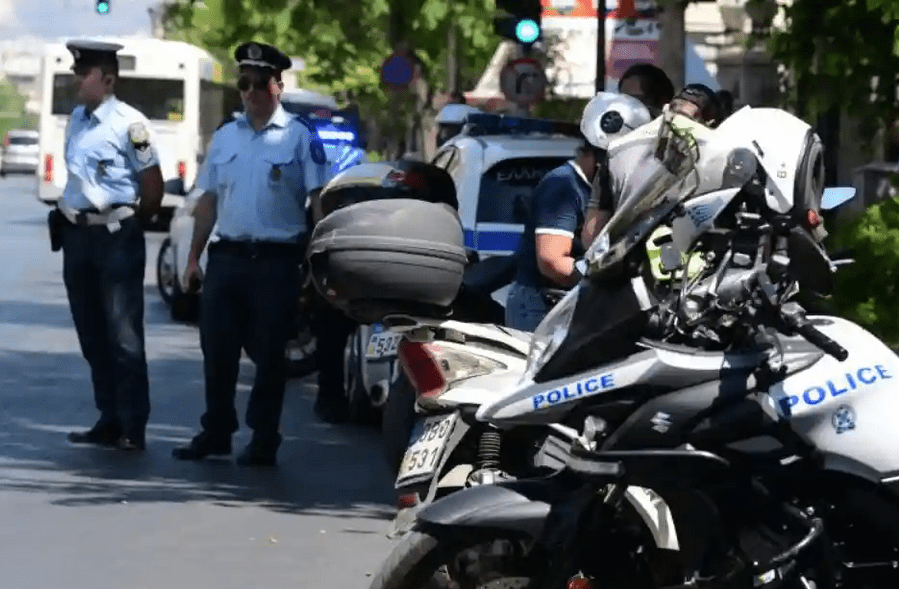 834 παραβάσεις για μη χρήση κράνους στην Αττική μέσα σε μια εβδομάδα