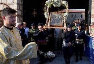 Σήμερον η χάρις της Οσίας Ειρήνης Χρυσοβαλάντου ημάς συνήγαγε …