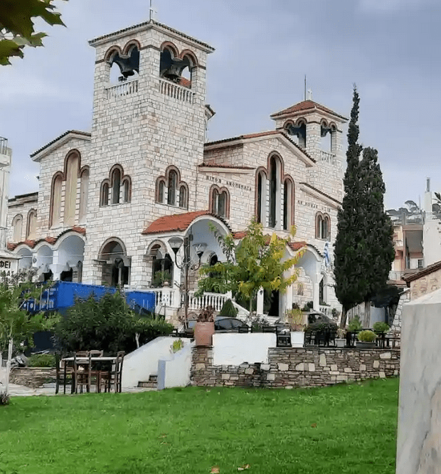 Δεκαπενταύγουστος στη Φυλή με κατάνυξη και συναυλίες – Ποιοι καλλιτέχνες συμμετέχουν.