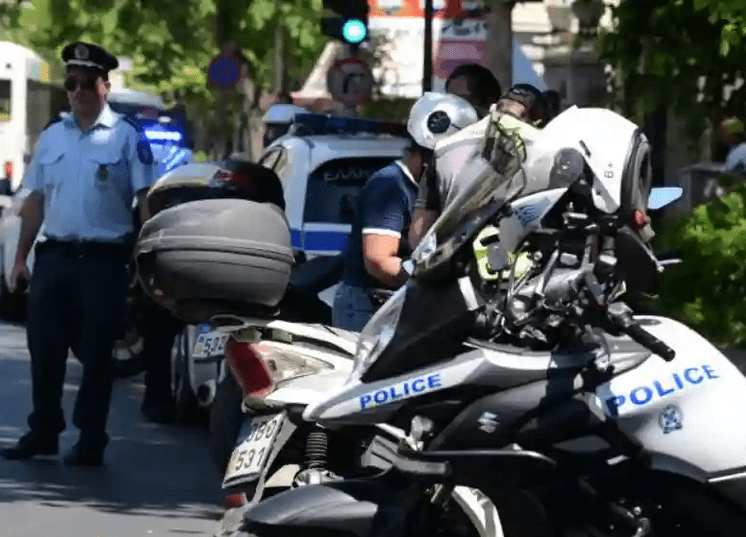 Τραγικός ο απολογισμός της Τροχαίας για τον Αύγουστο στην Αττική: 385 ατυχήματα, 14 νεκροί και σχεδόν 500 τραυματίες. Πάνω από 21.000 παραβάσεις καταγράφηκαν από την ΕΛ.ΑΣ.