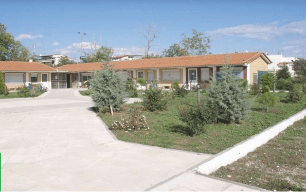 Λειτουργία  προπαρασκευαστικού Τμήματος Εκμάθησης Ελληνικής Γλώσσας για μετανάστες και πρόσφυγες στο ΣΔΕ Αχαρνών.