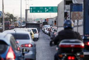 Αλλάζουν όλα στα διπλώματα οδήγησης: Έξτρα εξετάσεις, ψηφιακή άδεια – Τι θα ισχύει για ηλικιωμένους