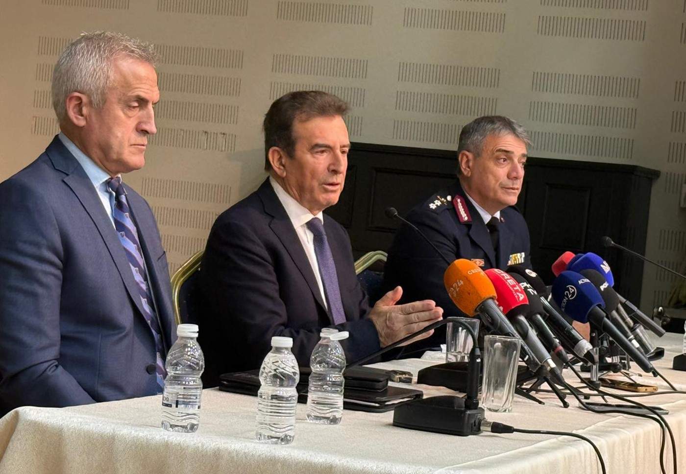 Φυλάκιση έως και 2 χρόνια και τσουχτερά πρόστιμα για άσκοπους πυροβολισμούς στο νέο νόμο περί όπλων.
