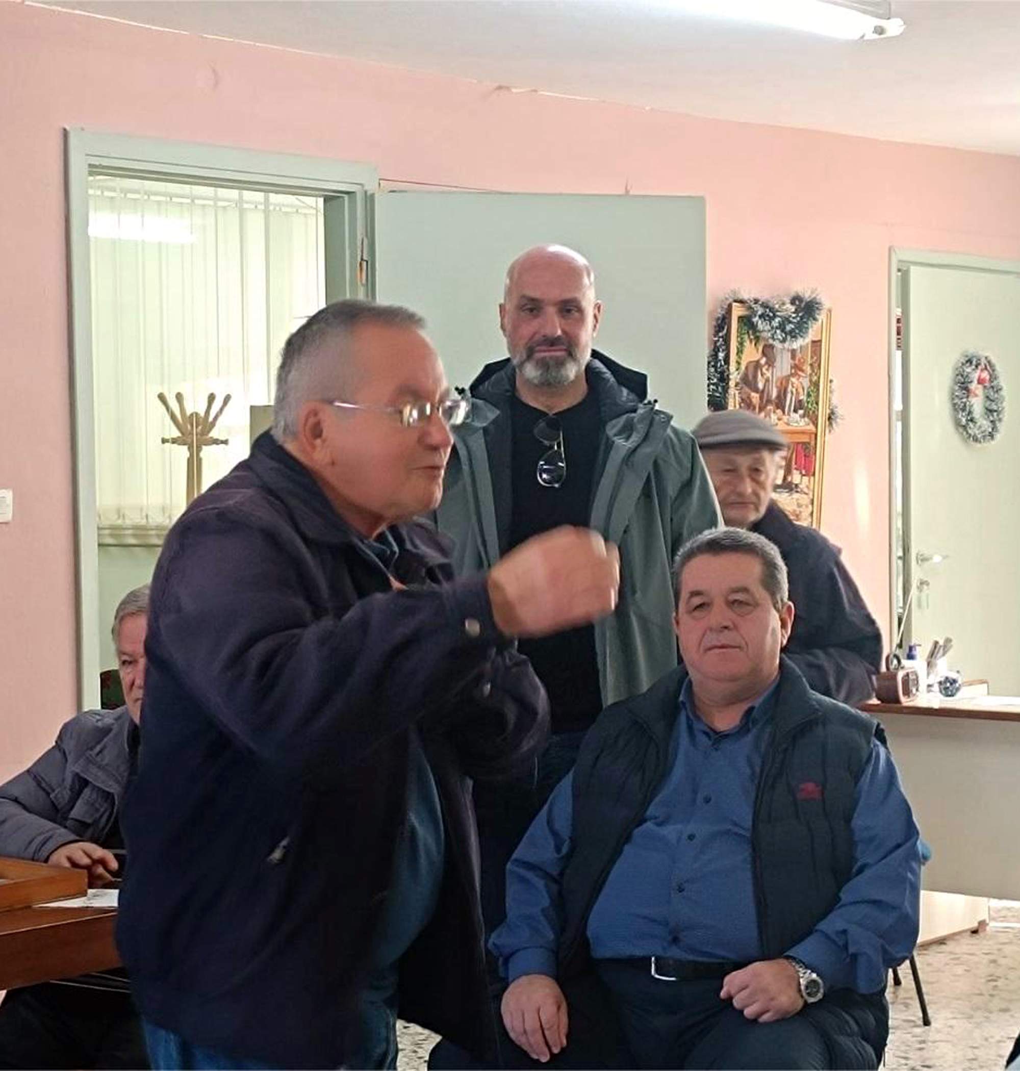 Ενημέρωση μελών των ΚΑΠΗ  για περιστατικά εξαπάτησης πολιτών