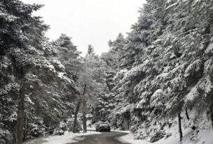 Στο επίκεντρο κακοκαιρίας  βρίσκεται και η Αττική. Πολικό… τριήμερο με ισχυρές χιονοπτώσεις και βροχές.