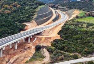 Ο δρόμος που φέρνει τη Θήβα πιο κοντά στην Αθήνα. – Ο Ε65 αλλάζει τα δεδομένα μετακίνησης.