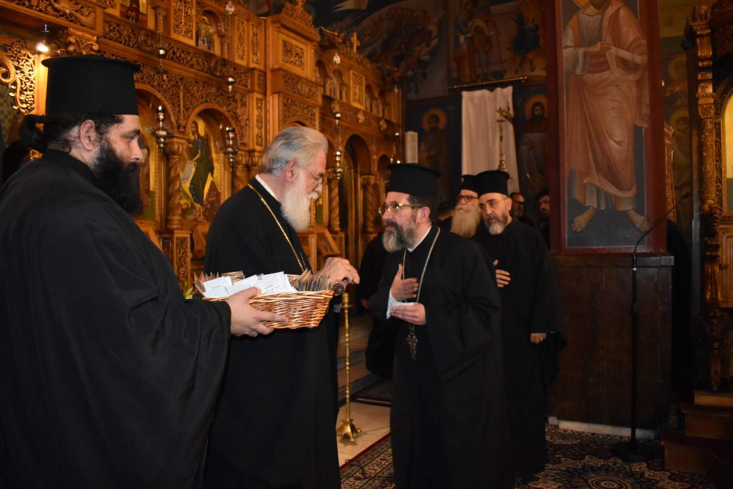 Βαθιά κατάνυξη στην Ακολουθία του Εσπερινού της Συγνώμης στον Άγιο Κωνσταντίνο Άνω Λιοσίων.