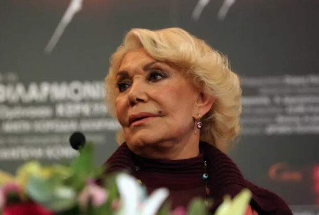 Πέθανε η μεγάλη Κυρία του ελληνικού τραγουδιού, Μαρινέλλα.