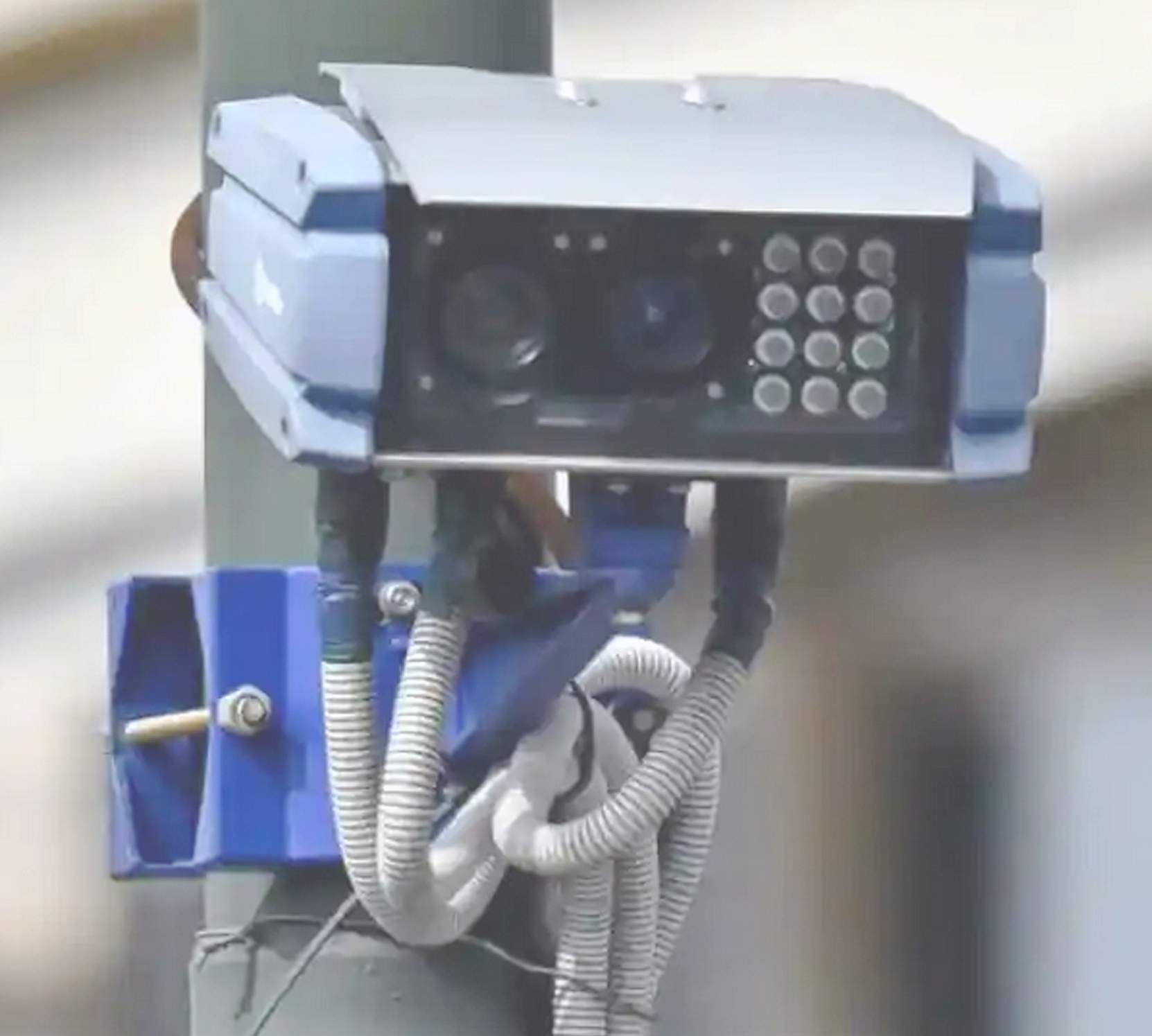 300 κάμερες – «τιμωροί» στα φανάρια της Αττικής μέχρι τον Ιούνιο: Μπλόκο σε Κόκκινο και Κινητό.