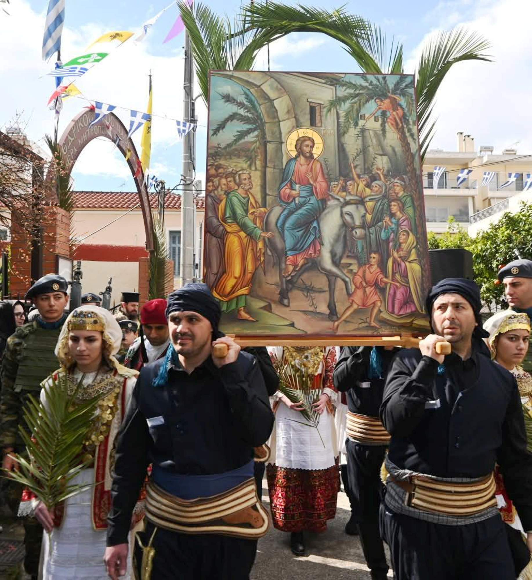 Με λαμπρότητα εορτάσθηκε η Κυριακή των Βαΐων και τα 200 έτη από την Έξοδο του Μεσολογγίου.