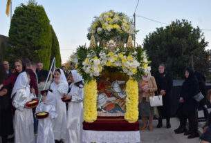 Συνοδεία  Εφίππων και Φιλαρμονικής  η Λιτάνευση  του Αγίου Γεωργίου   Γ.Ο.Χ Λίμνης Άνω Λιοσίων